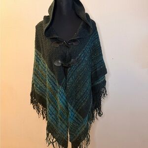 Elegant Green and Blue Women's Cape